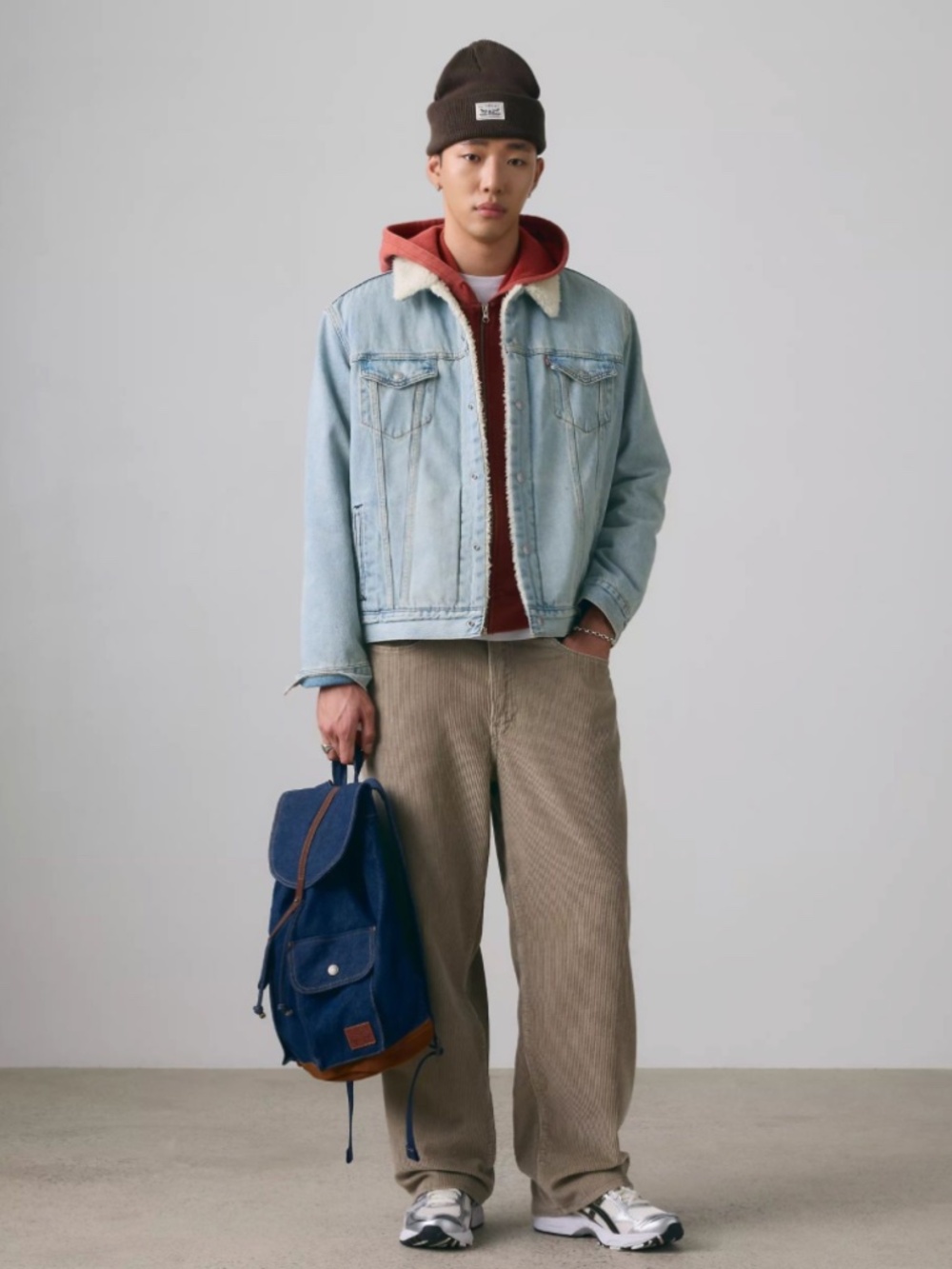 Levi's Type Iii Sherpa Trucker Jacket in Kentucky Blue Sherpa (Light Wash) - Picture 13 of 15